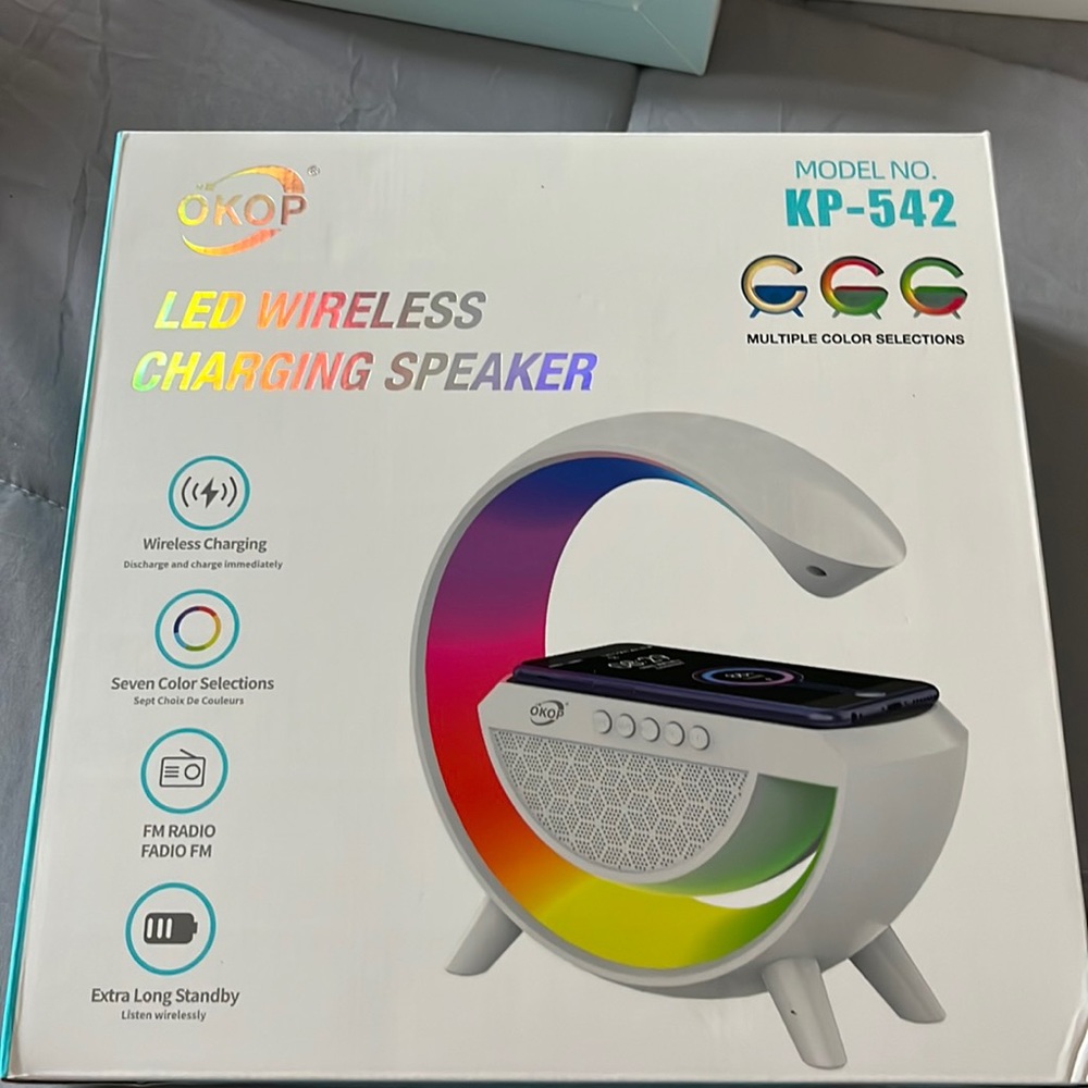 Led wireless charging speaker kp-542 change colors